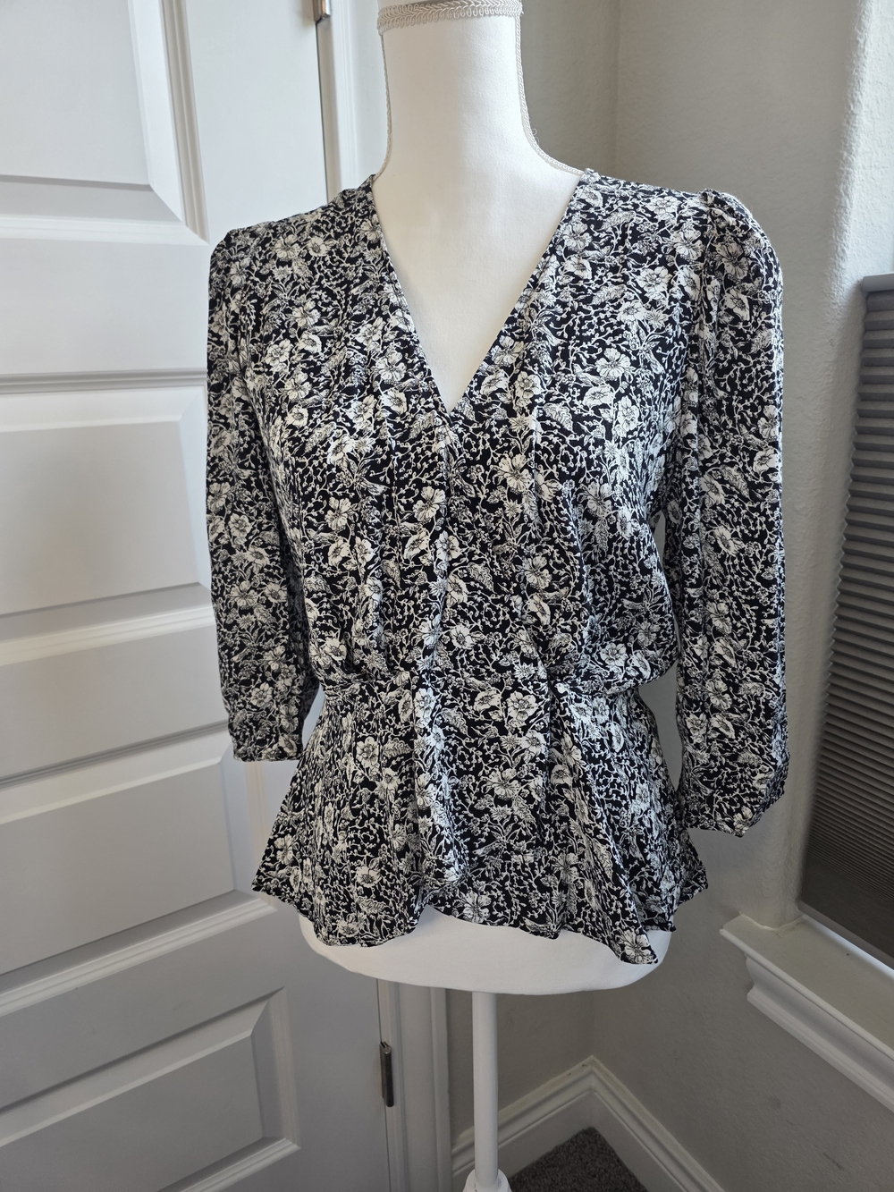 Women’s Small 3 Top Bundle | LOFT, Banana Republic & Zara